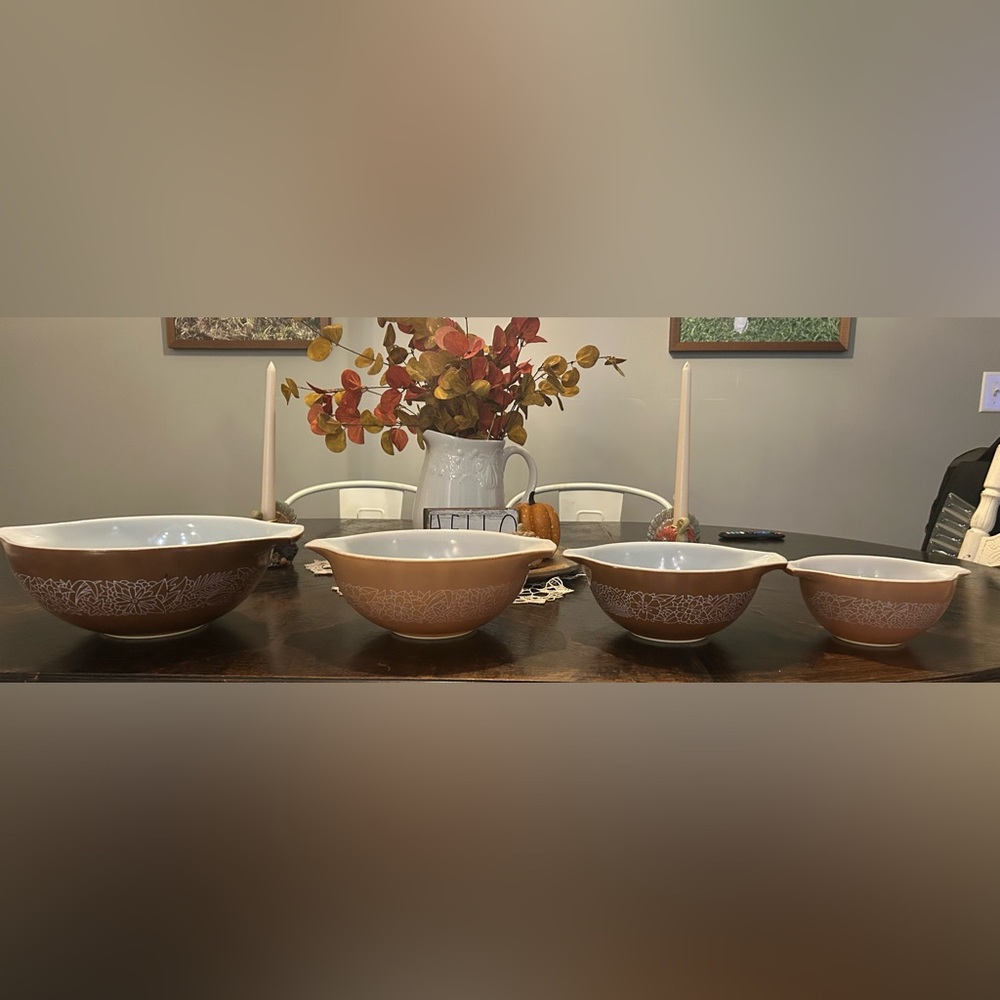 Vintage Pyrex Cinderella Woodland Mixing Bowl Set - Brown and White